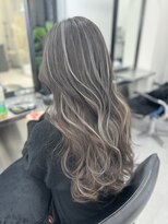 アルドーレフィエロ シンサイバシ(Ardore fiero shinsaibashi) コントラスト極ハイライト☆くすみグレージュ