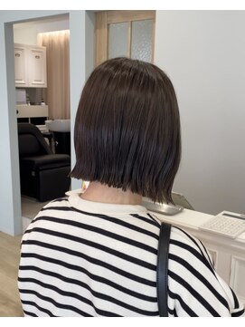 リコット(Licotte) 切りっぱなしボブ×チョコレートブラウン