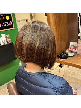 アイベックヘアー 前下がりボブ