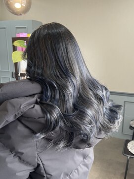 フェアリーテール つきのわ店 コバルトブルージュ　コントラストハイライト