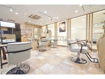 GALLERIA　AVEDA【ガレリア　アヴェダ】