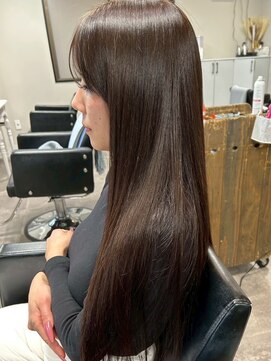 アフィナー(Afinar) 【横浜駅/横浜西口】ナチュラルストレート