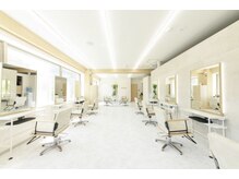 Bellexsis【ベルシス】【7月1日 NEW OPEN(予定)】の雰囲気（店内は明るく、ゆったりとした時間をお過ごしいただけます）