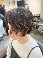 ビハインドザカーテン(BEHIND THE CURTAIN) くせ毛風パーマ×ハンサムショート