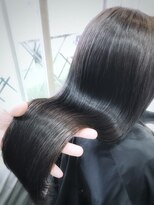 アンフィドットドゥルドゥ(AnFye.dueldo)&nbsp;【AnFye.dueldo】艶髪 × ジュエリーシステム × 縮毛矯正