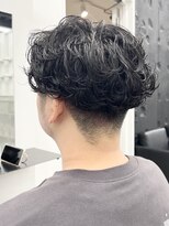 ココ 本八幡(KOKO)&nbsp;波巻きツイストスパイラルフェザーパーマ刈り上げセンターパート