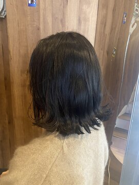 アヴァンス 天王寺店(AVANCE.) ブルーブラック×透明感