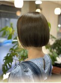 ショートボブ