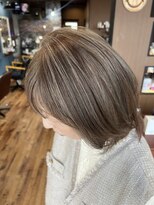 ロイズ ヘアデザイン アンド スパ(LOES) 白髪ぼかしハイライト×ミルクティーベージュ
