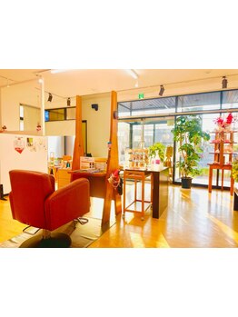 《宮の森/駐車場2台完備》ホッと一息つけるプライベート空間で、エイジング毛/ダメージ毛を髪質改善◎