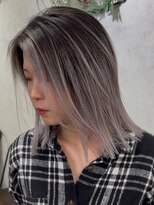 アポロ 横浜駅店(apollo)&nbsp;xバレイヤージュ/ホワイトグレージュ/レイヤーカット