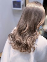 アース 相模大野店(EARTH)&nbsp;冬の韓国風くびれ◎ミルクティベージュ×ブリーチで艶髪