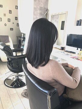 シエスタヘアー(SIESTA hair) ミディアムロングヘア