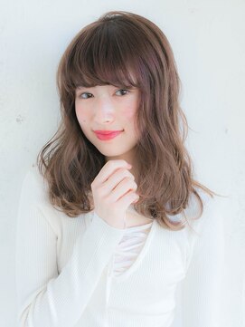 ルティア 池袋(Lutia) 厚めバング　ベージュカラー