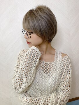 ロンド ストラーダ 心斎橋(Lond strada) ショート×ハイライト白髪ぼかし×シルキーベージュ[心斎橋]