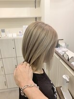 ユニ(Uni.)&nbsp;グレージュカラー