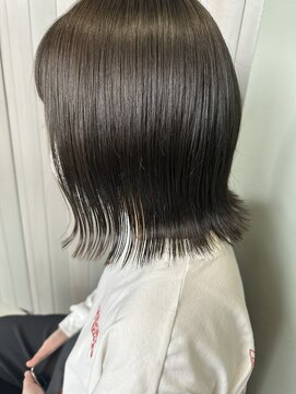 ルトワ(Lutowa) カーキグレージュ