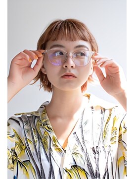 リル 川西(LiL') ☆LiL'  オン眉バング×ブロードハイトーンカラー