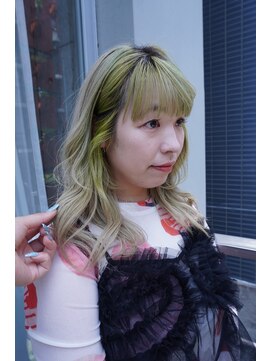 シィーム(cime) ミルクティーベージュ×ライムグリーン　ハイトーン