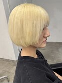 □ケアブリーチ切りっぱなしボブ前上がりボブショートボブ