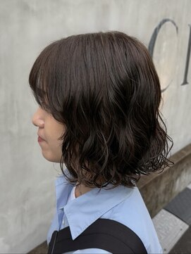 ガーランド (Garland) 似合わせボブパーマ 暗髪 切りっぱなしボブ ニュアンスパーマ