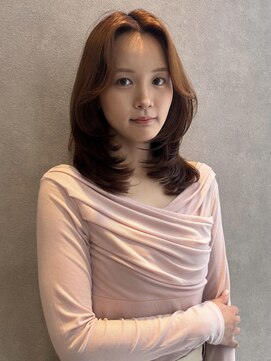 ミレバイジェニー (mirae by geny) 大人気のレイヤーカット センター分け r