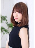 上品さたっぷりの大人ミディアムスタイル