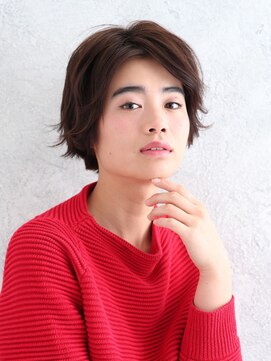 パティオン(PATIONN) センターパートで作るダークココアブラウンの甘辛ショートボブ