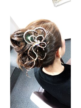 アンディヴァイド(UNDIVIDE) 社交ダンススタイル