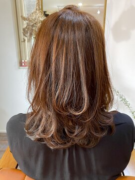 メール(Mer...) 大人かわいいミディアムレイヤー！