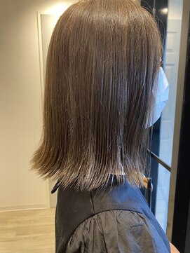 ツクシ(tsukusi) 艶々カーキ