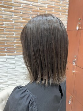 ネオリーブギンザ 銀座店(Neolive GINZA) 伸ばしかけも可愛く　外はねミディ