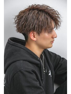 トゥーユー(to you...) メンズ刈り上げアップバング×ツイストスパイラルパーマ