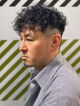 バーバーバー 四谷(BARBER-BAR) 大人カッコいい20代30代スペインカール