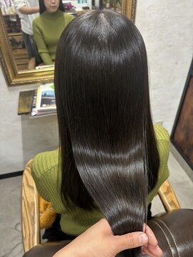 ロミータ by P.C.H(Lomita) 美髪ケアカラー×アッシュ◎髪質改善