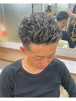 短髪極道パーマ