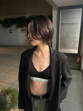 フローレンアンド(FLOREN and) 軽さのあるレイヤーボブ