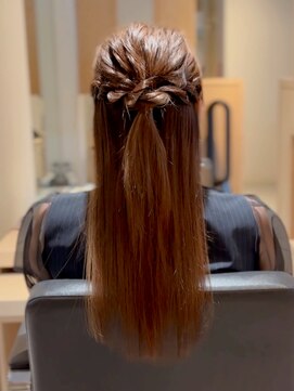 フォーエス(4S) ハーフアップ　～レストランディナーの前に～