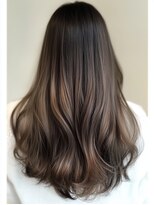 ティエナビューティー(TIENA BEAUTY)&nbsp;#オリーブブラウン#大人レイヤーカット#イルミナカラー#韓国風