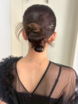 ロイオブジゼル(roi of GiseL) ヘアセット カチモリ タイトセット 結婚式 二次会 ライブ 20代