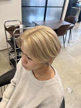 クオン 伊勢崎(QUON.) ブロンドカラー