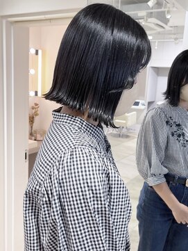 ユーフォリア 新宿店(Euphoria) 外ハネボブ　切りっぱなしボブ