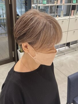 ステアケース 武蔵小杉店(stair:case) 白髪が多い方はコレ！白髪活かし脱白髪染めローライト