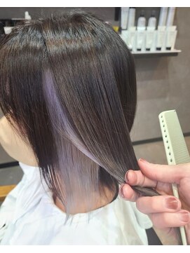 トイロ(toilo) 外ハネボブディーのイヤリングカラー