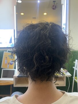 ワンポイント ウィズ パリス(One Point with Paris) ツーブロック×スパイラルパーマ