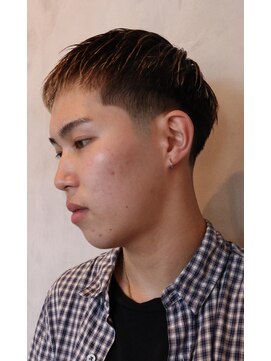 バーバーショップ フォーシーズン(BAR BER SHOP FOURSEASON) クロップスタイル/テーパーフェード/