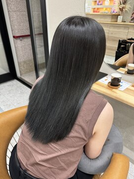 シカ 神戸三宮元町店(Cica) 髪質改善 UPTOGLOSS 三ノ宮 神戸美容室 トリートメント 元町