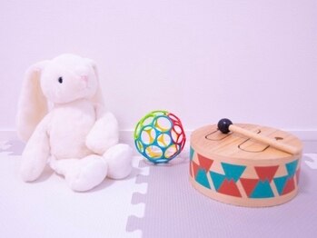 エヌアンドエーコンティ(N&A CONTi)の写真/毎日忙しいママもパパにリラックスタイムを。キッズスペースありの広々空間や配慮のあるサービスを完備◎