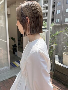 ハレル(Hareru) 切りっぱなしボブ　ハイトーンカラー