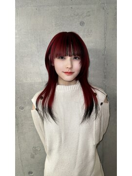 モニカ 原宿店(MONIQA) 赤